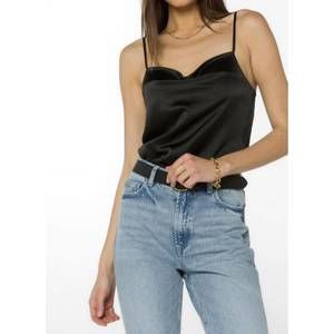 NEW VELVET HEART mindy top in black